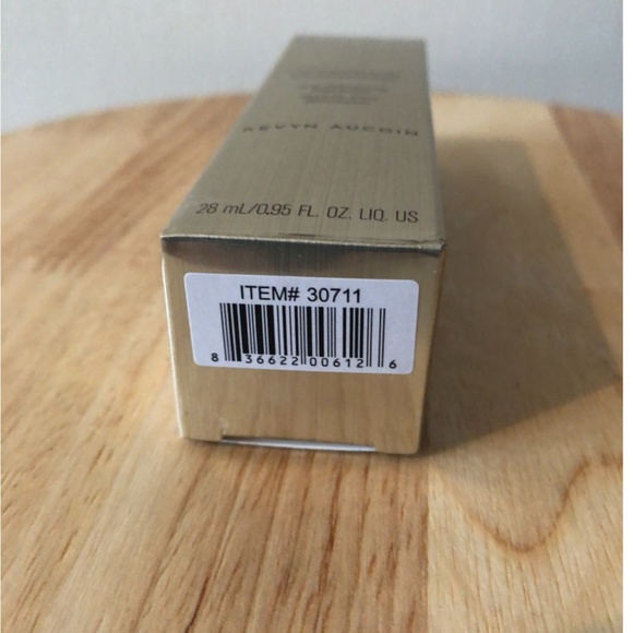 Kevyn Aucoin The Etherealist Foundation Medium EF new in box - Picture 9 of 9